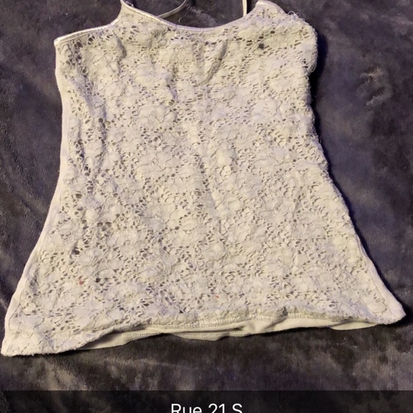 $2 clothes - Picture 3 of 8